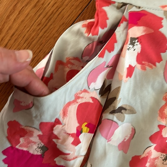 Old Navy floral skirt - Picture 2 of 5